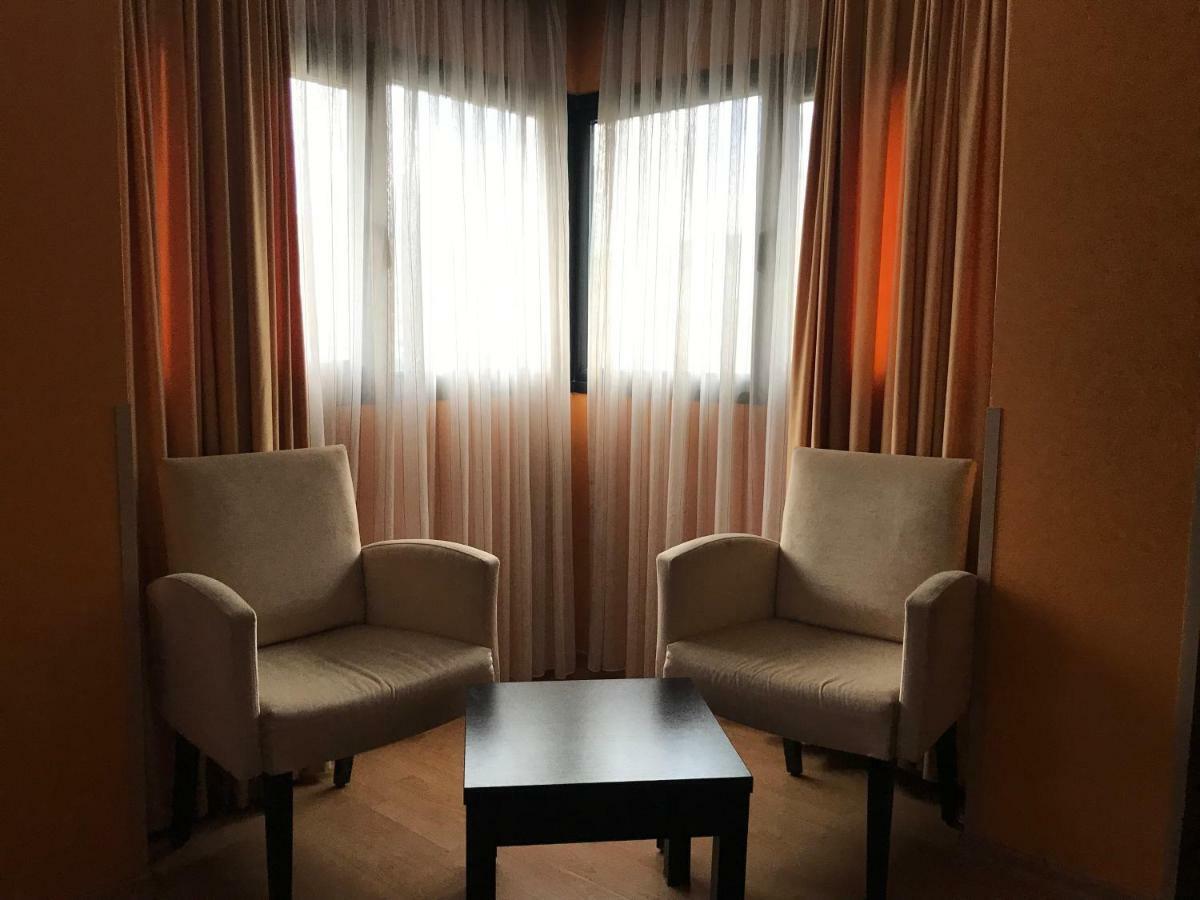 Mim Hotel Istanboel Buitenkant foto